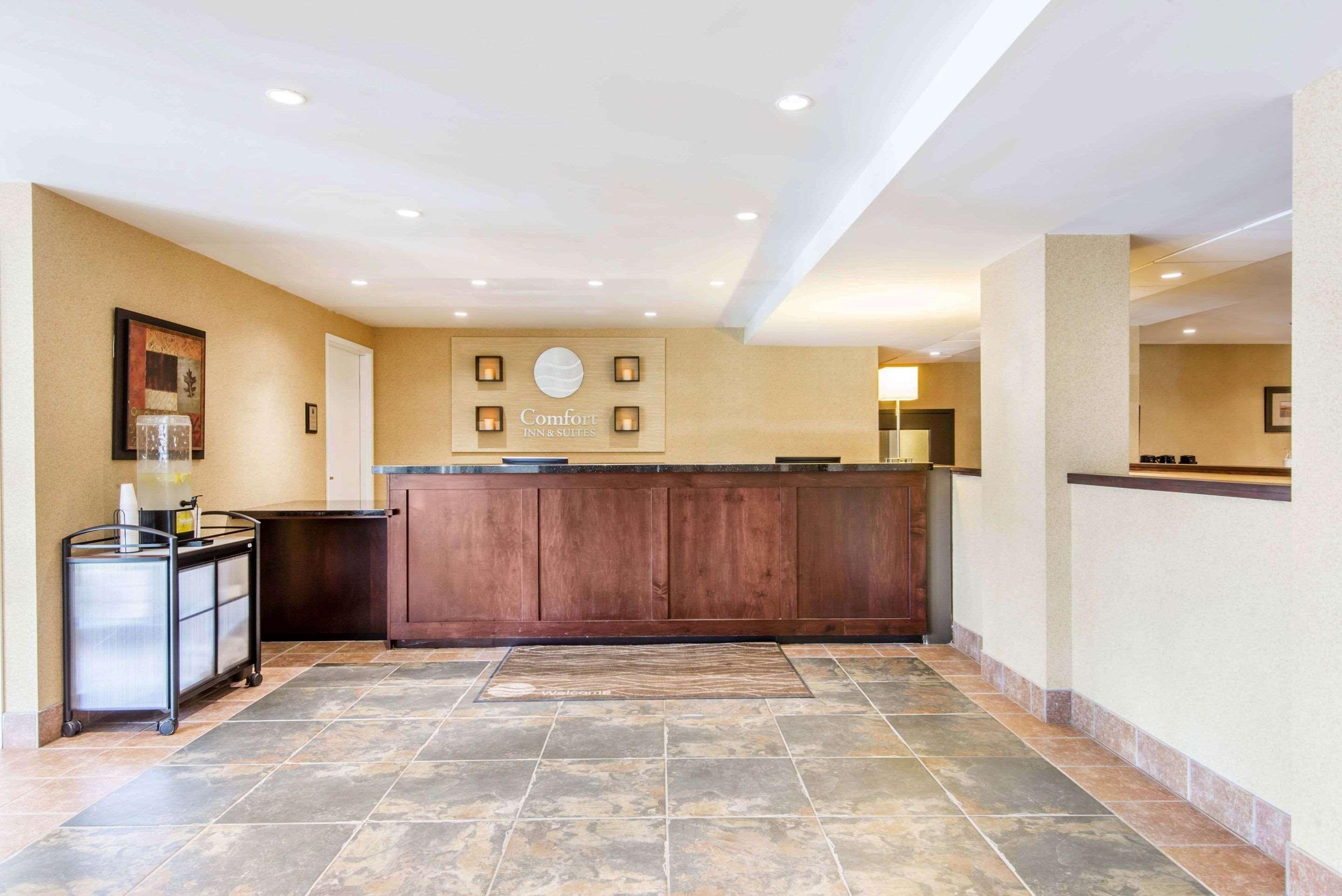 Comfort Inn & Suites Колінгвуд Екстер'єр фото