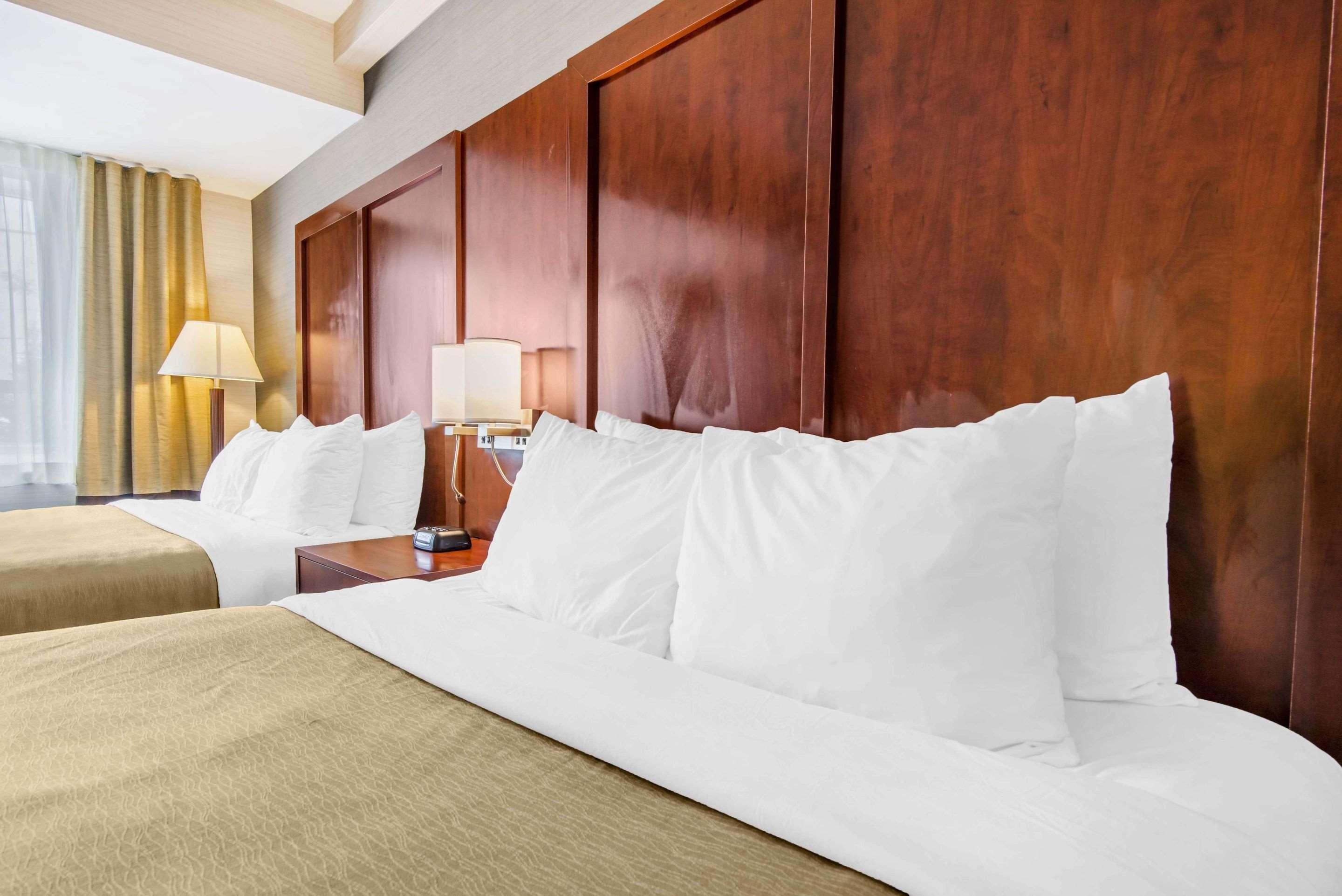 Comfort Inn & Suites Колінгвуд Екстер'єр фото