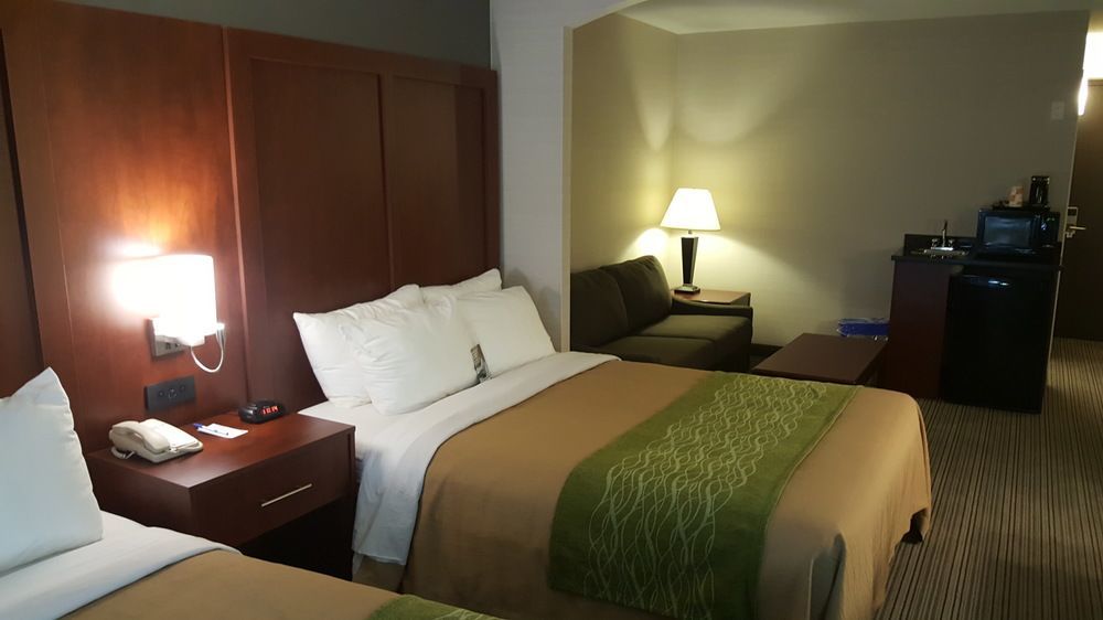 Comfort Inn & Suites Колінгвуд Екстер'єр фото